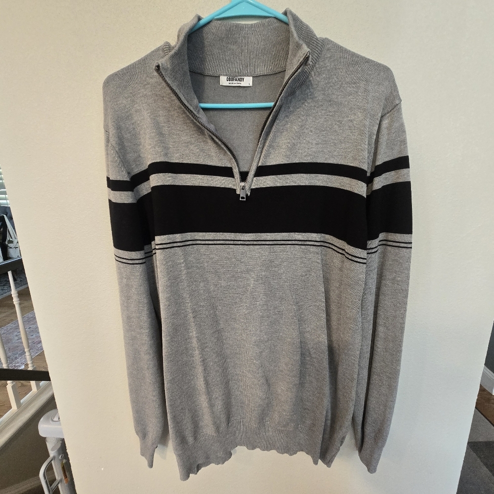 Men's Gray and Black Zip-Up Sweater